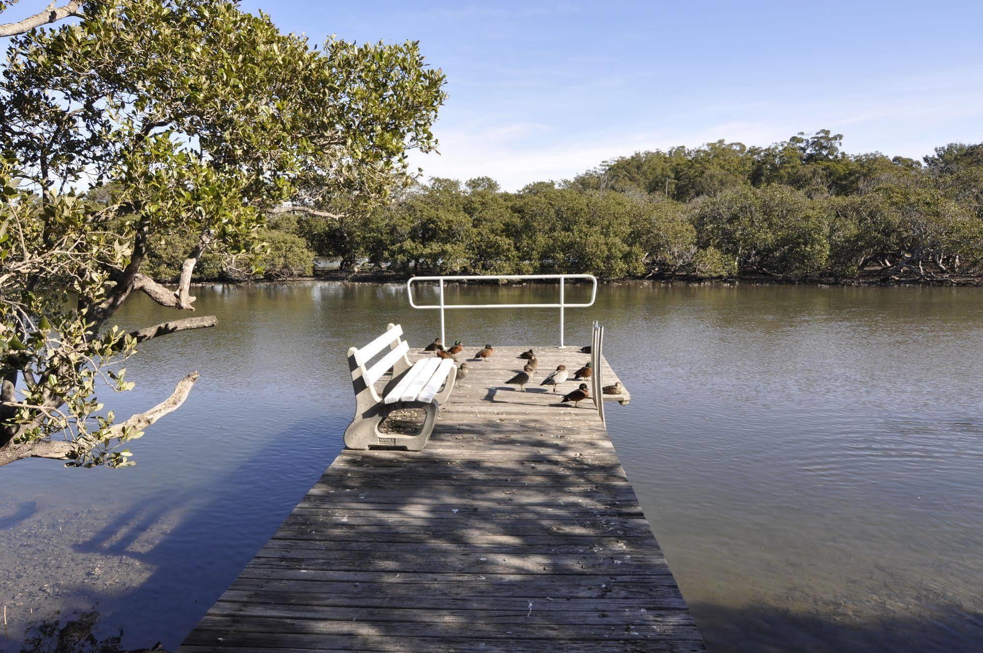 Bluedock Apartments Batemans Bay Buitenkant foto