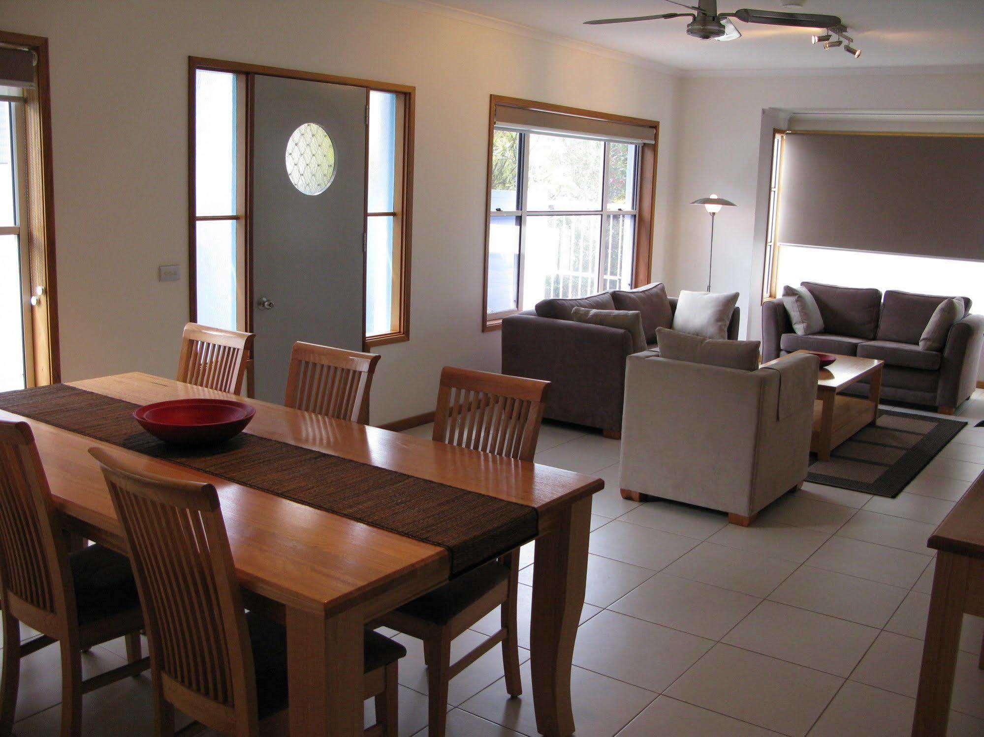 Bluedock Apartments Batemans Bay Buitenkant foto